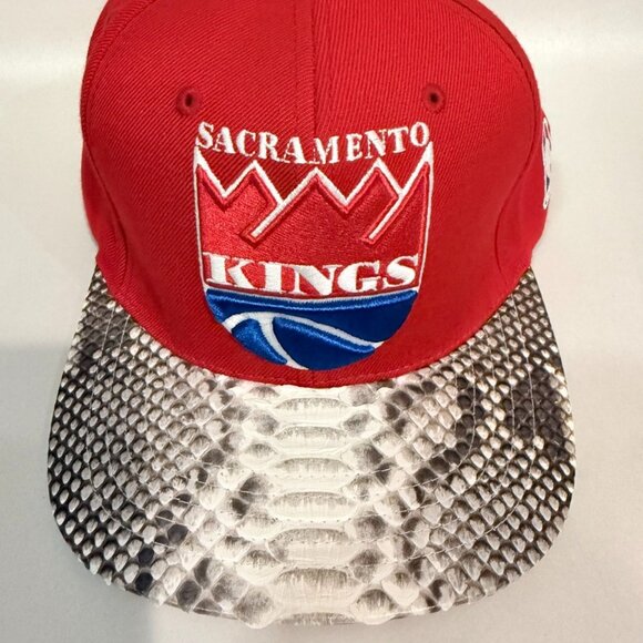 Mitchell & Ness Sacramento Kings Custom Snakeskin Strapback Cap Red RARE!